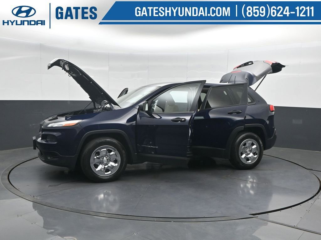 Used 2016 Jeep Cherokee Sport AWD/4WD image 49