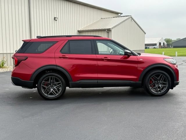 Used 2025 Ford Explorer ST-Line w/ Premium Package AWD/4WD image 8