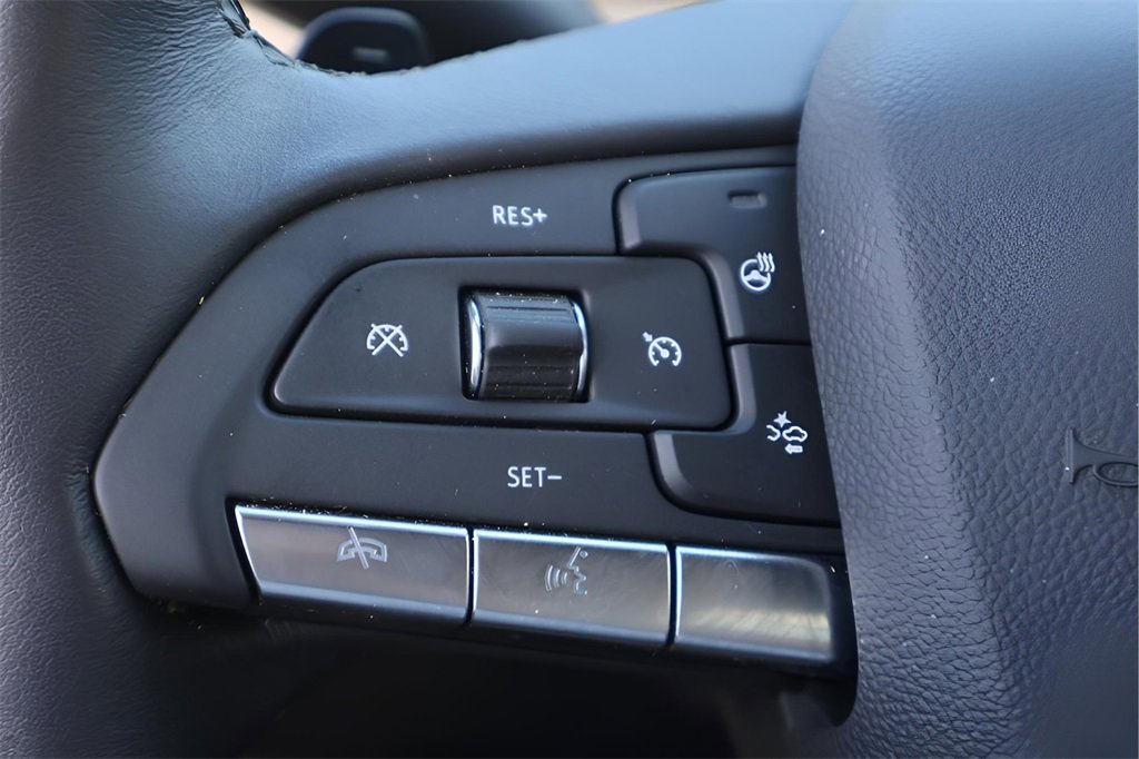 Certified 2024 Cadillac XT4 Luxury w/ Cold Weather Package image 16