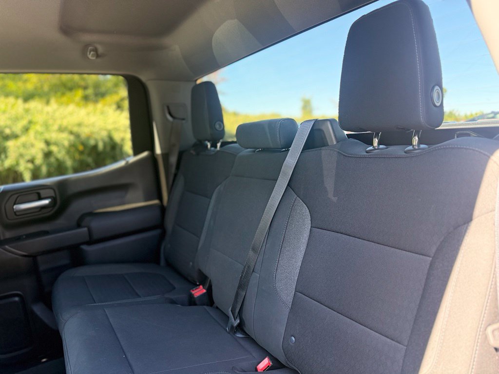 Used 2021 Chevrolet Silverado 1500 LT AWD/4WD image 24