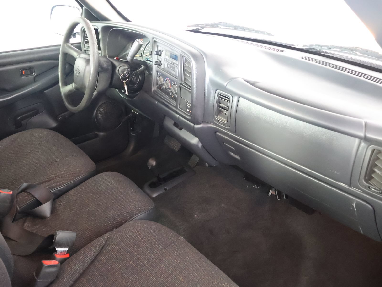 Used 1999 Chevrolet Silverado 1500 4x4 Regular Cab w/ Exterior Appearance Pkg image 30