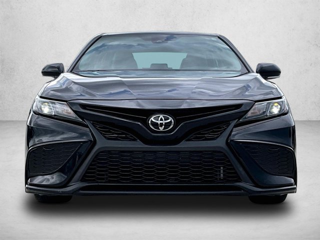 Used 2024 Toyota Camry SE w/ Convenience Package FWD image 3