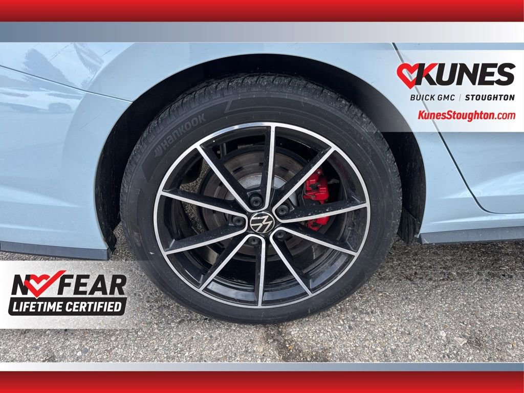 Used 2025 Volkswagen Jetta GLI Autobahn image 14