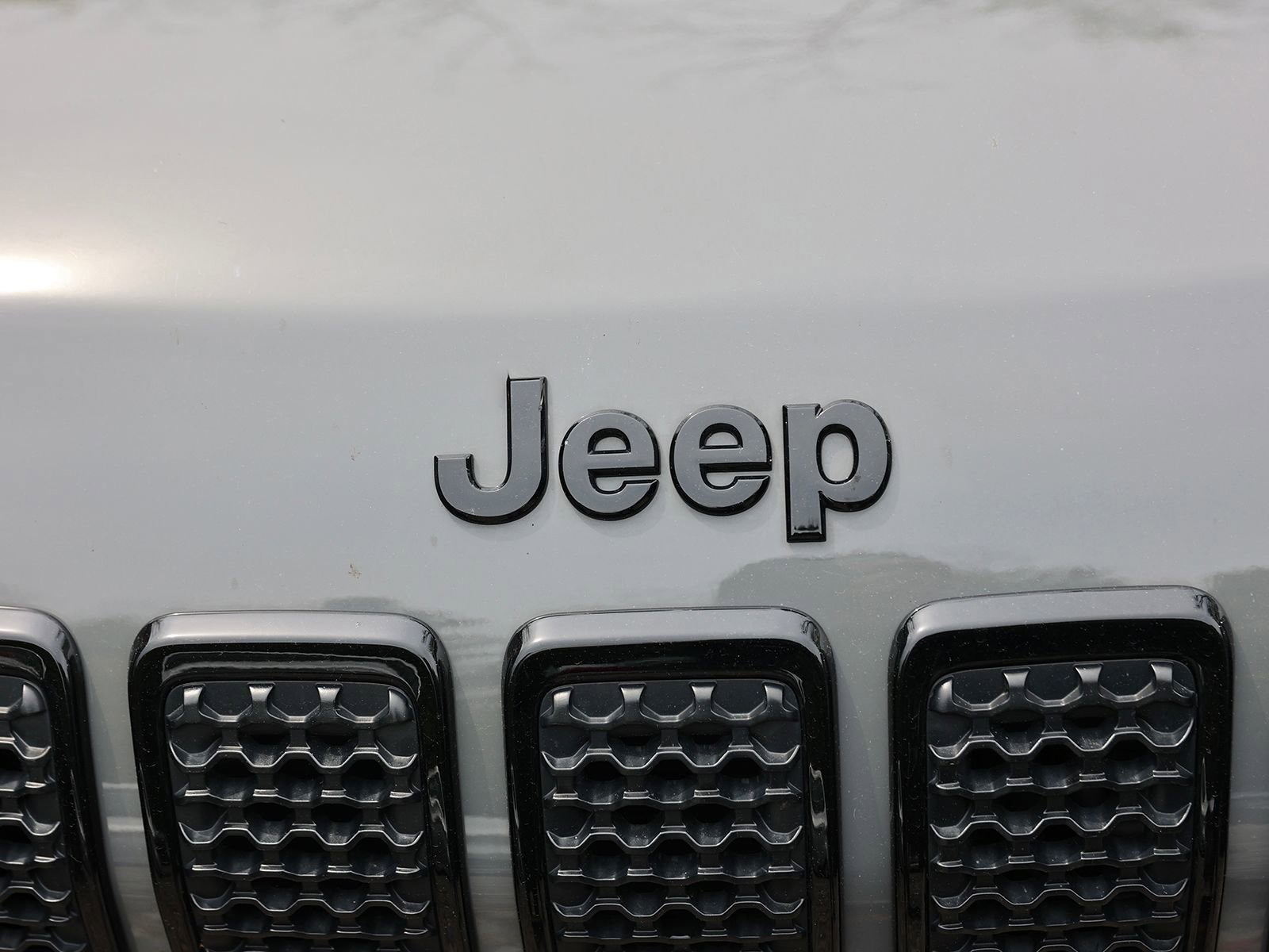 Used 2023 Jeep Cherokee Altitude Lux AWD/4WD image 7