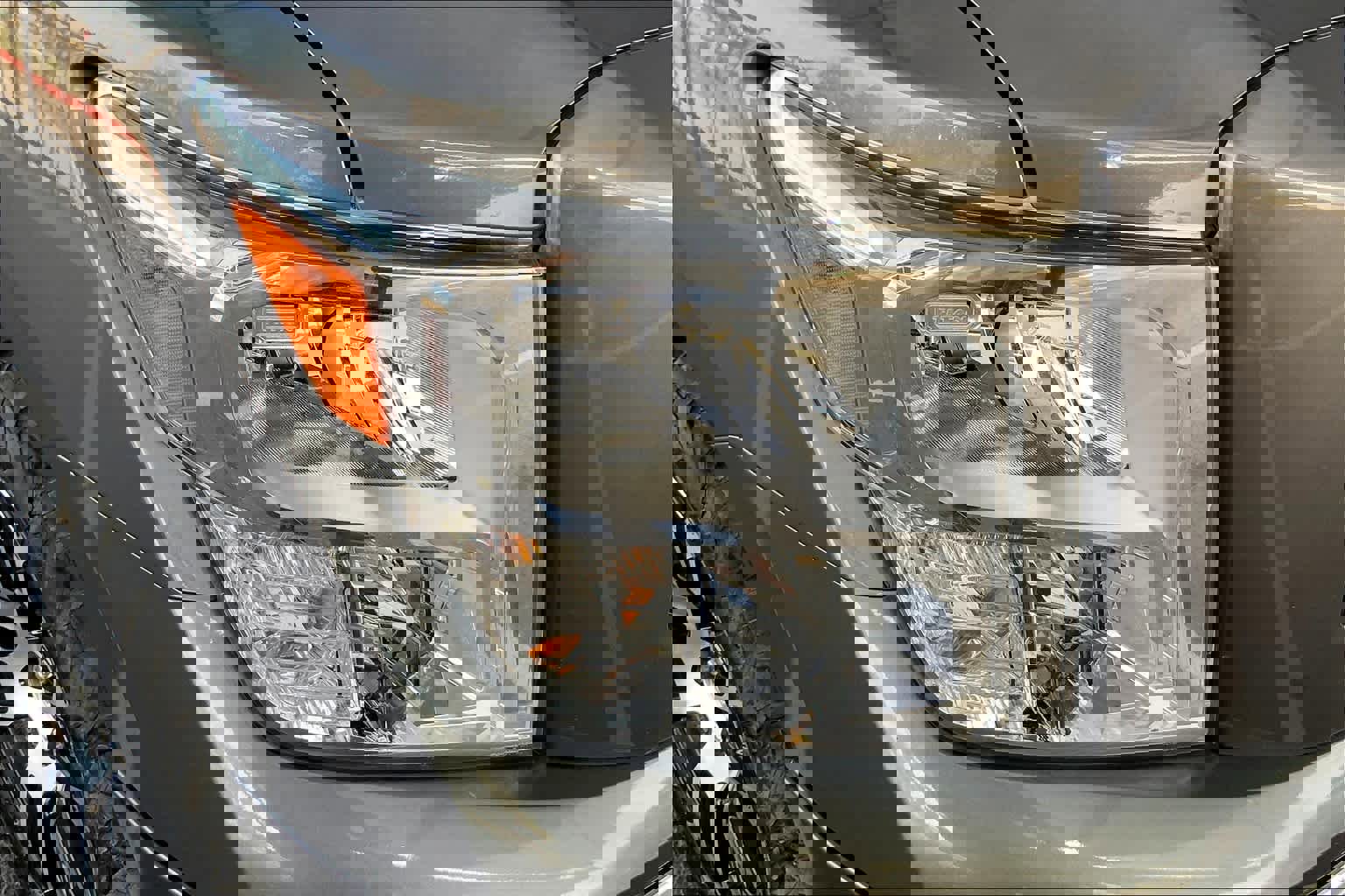 Used 2021 Nissan Titan SV w/ SV Convenience Package image 27