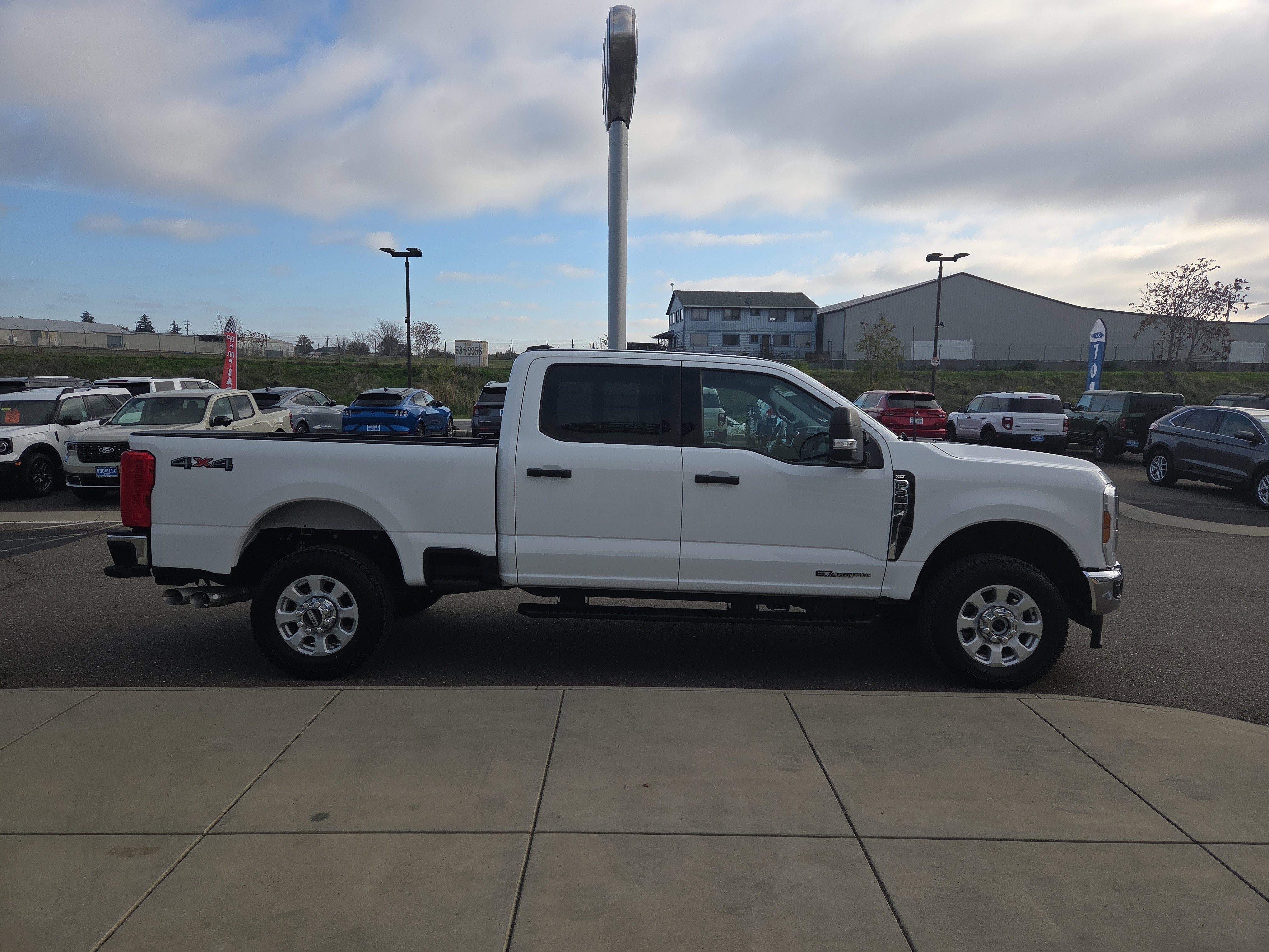 Used 2024 Ford F350 XLT image 6