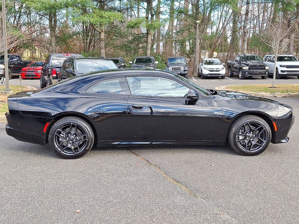 Used 2024 Dodge Charger R/T w/ Plus Group image 8