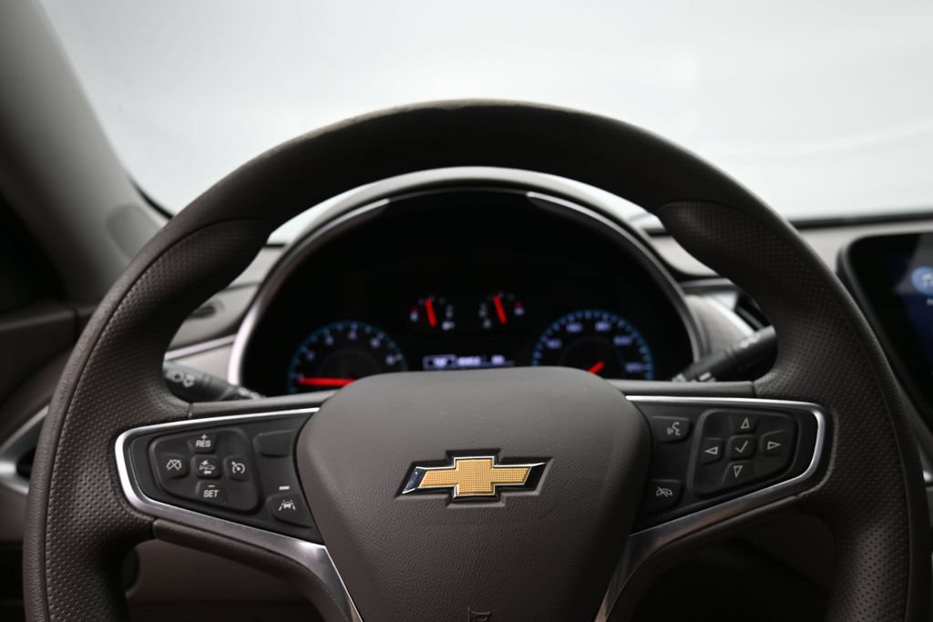 Used 2023 Chevrolet Malibu LS FWD image 12