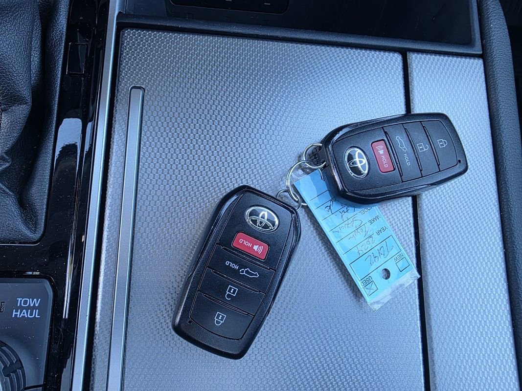 Used 2024 Toyota Sequoia Limited image 35