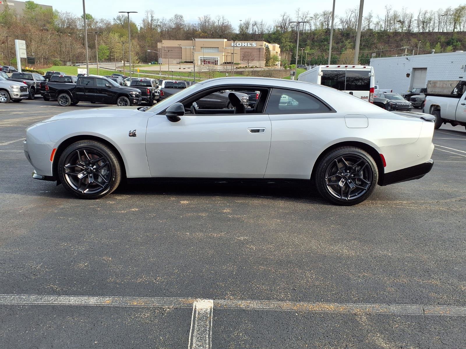New 2026 Dodge Charger Scat Pack w/ Blacktop Package AWD/4WD image 17