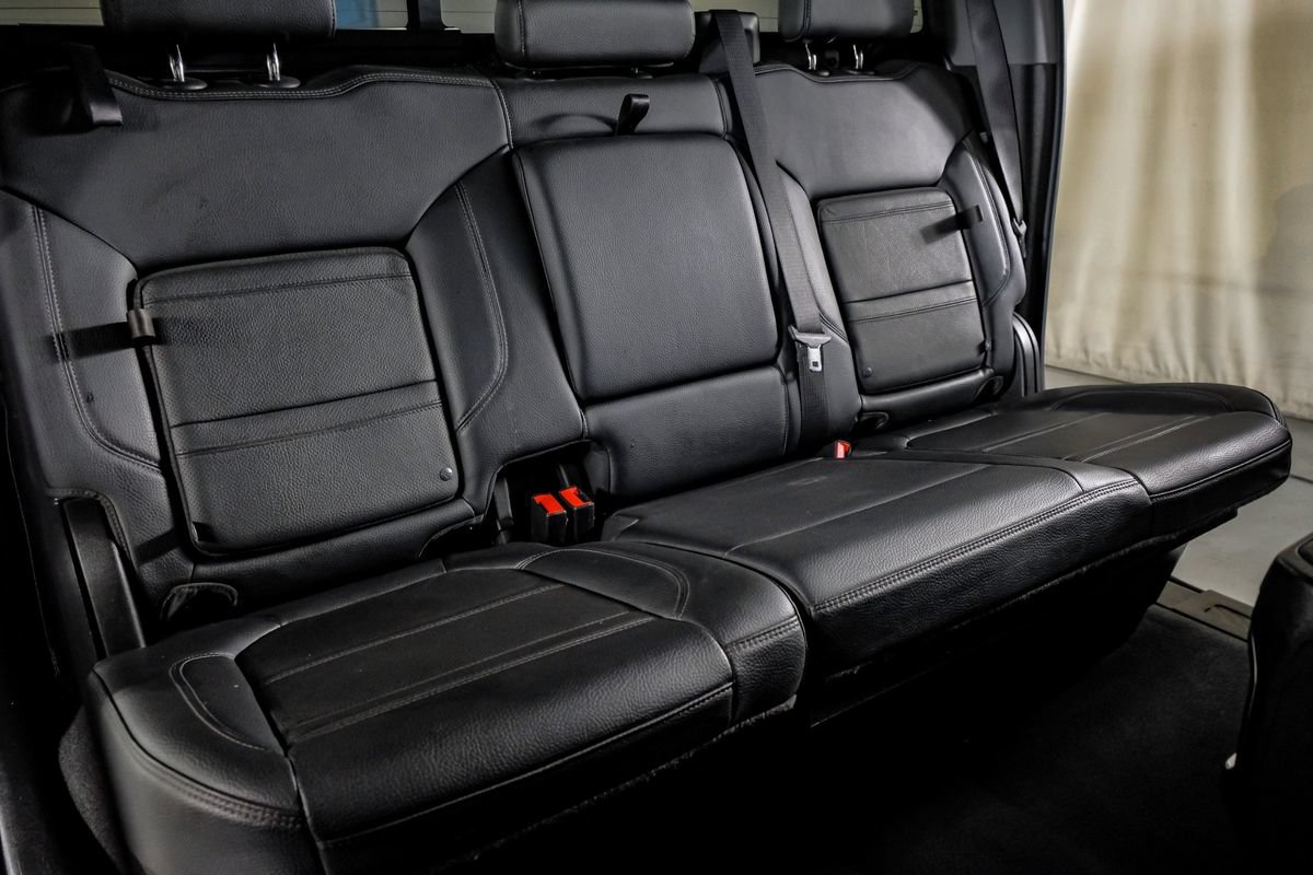 Used 2023 GMC Sierra 3500 Denali w/ Denali Ultimate Package AWD/4WD image 32