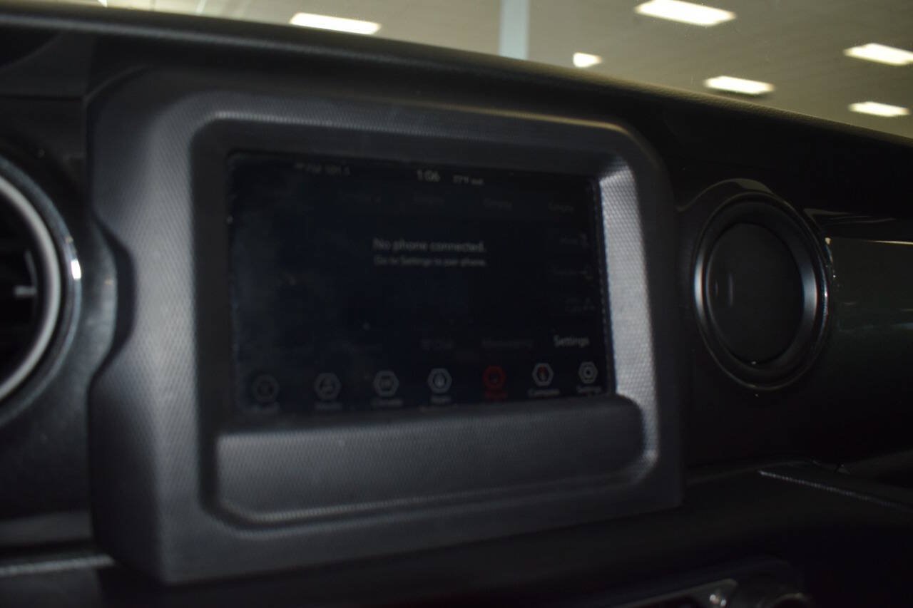 Used 2020 Jeep Wrangler Unlimited Sport AWD/4WD image 40