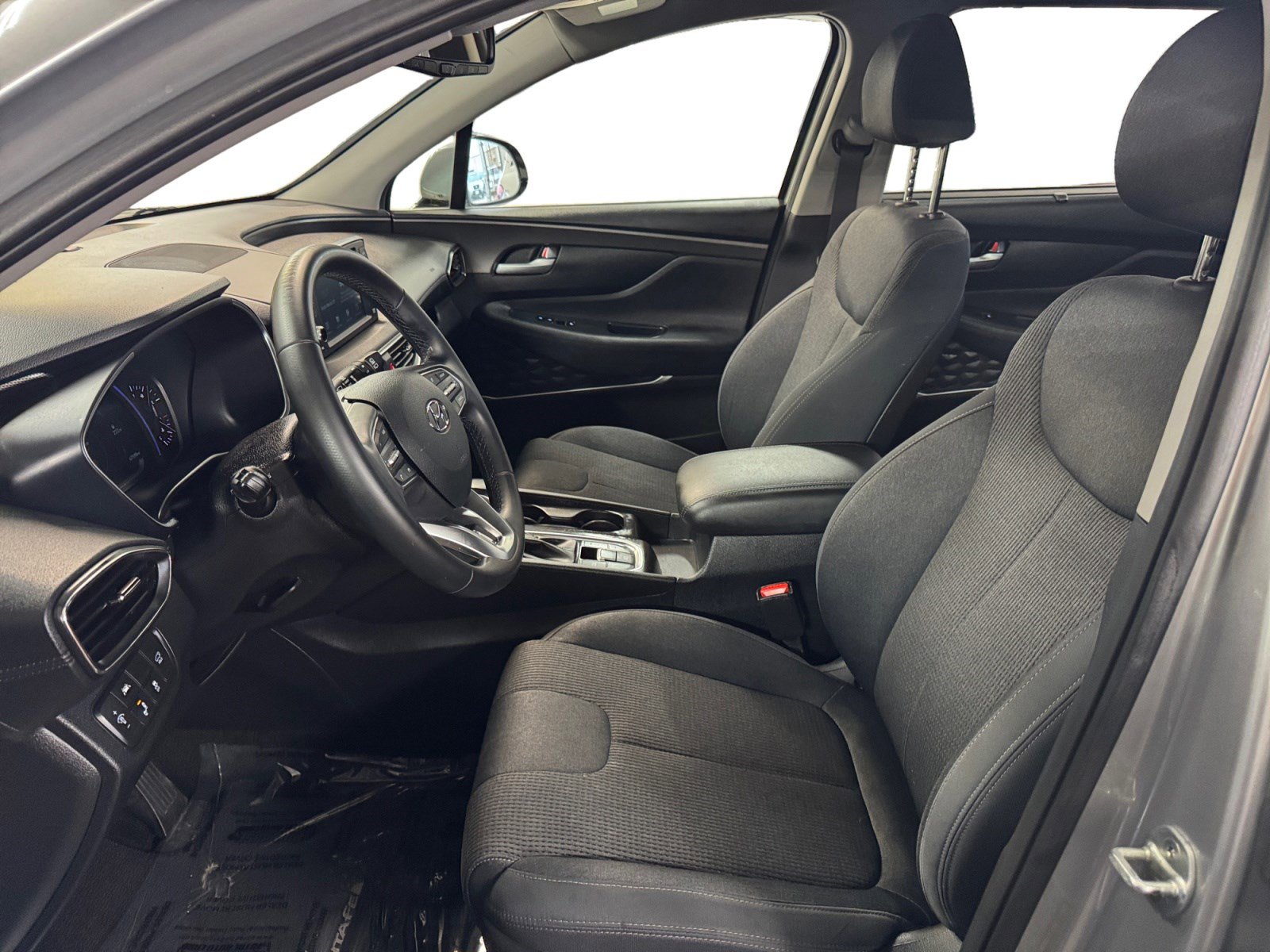 Certified 2020 Hyundai Santa Fe SEL w/ Convenience Package image 9