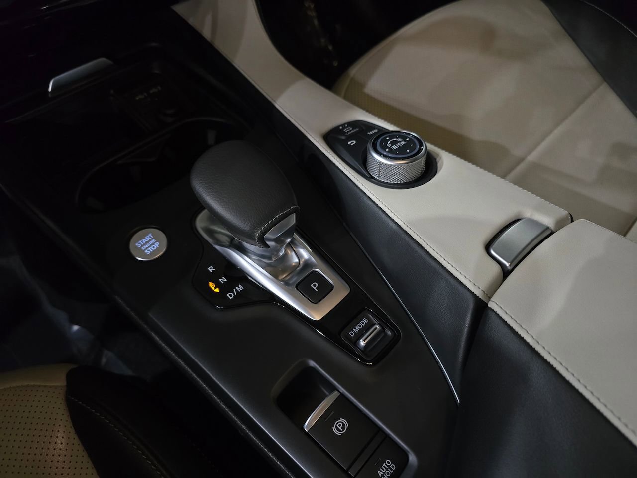 Used 2022 INFINITI QX55 Essential w/ Proassist Package image 30