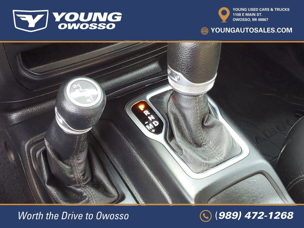 Used 2019 Jeep Wrangler Unlimited Sport AWD/4WD image 19