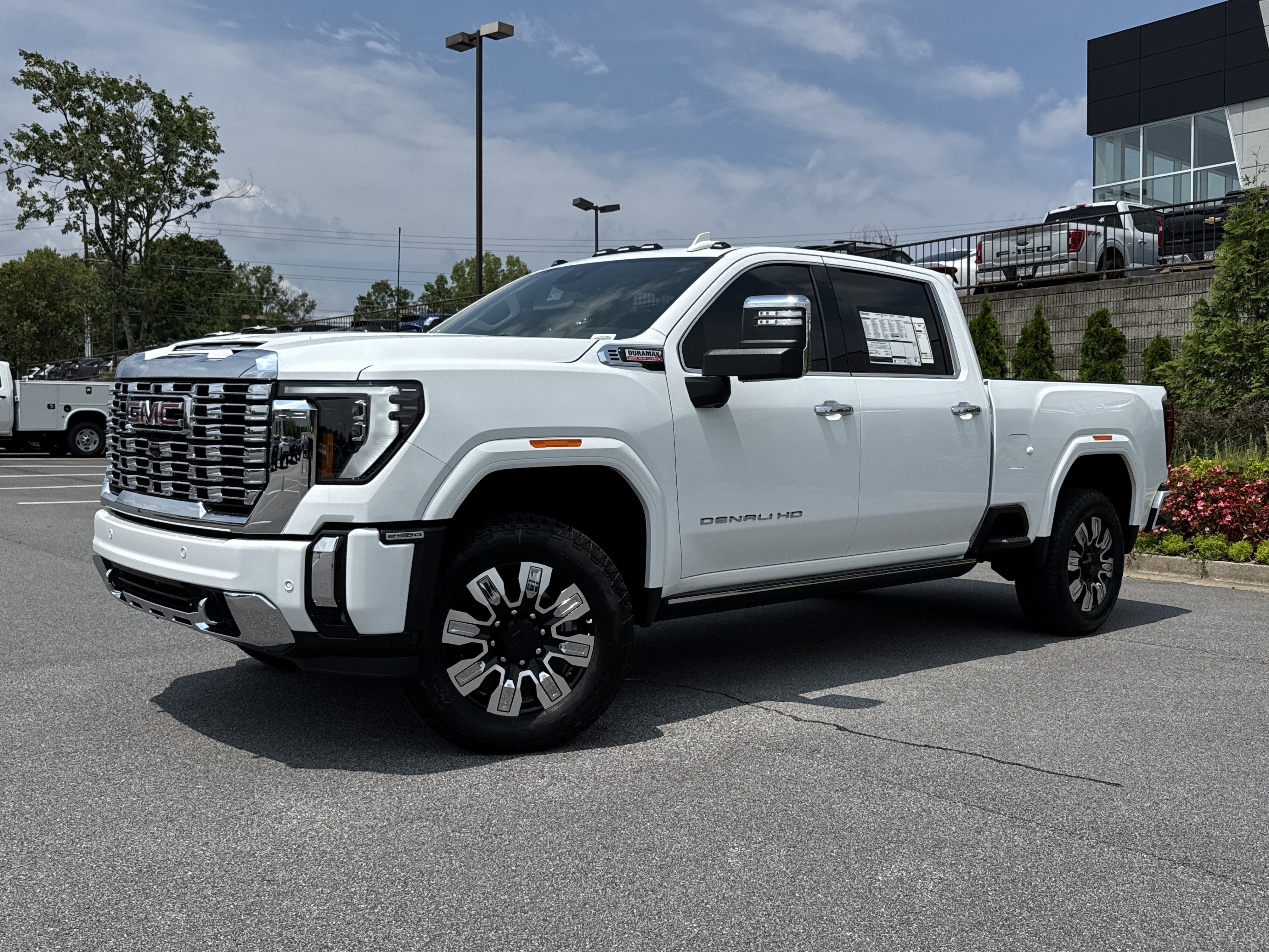 New 2026 GMC Sierra 2500 Denali w/ Denali Reserve Package AWD/4WD image 5