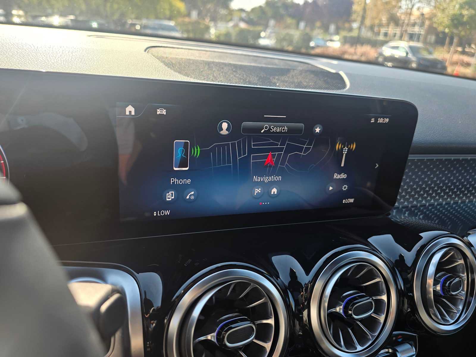 Used 2024 Mercedes-Benz GLB 250 4MATIC image 27