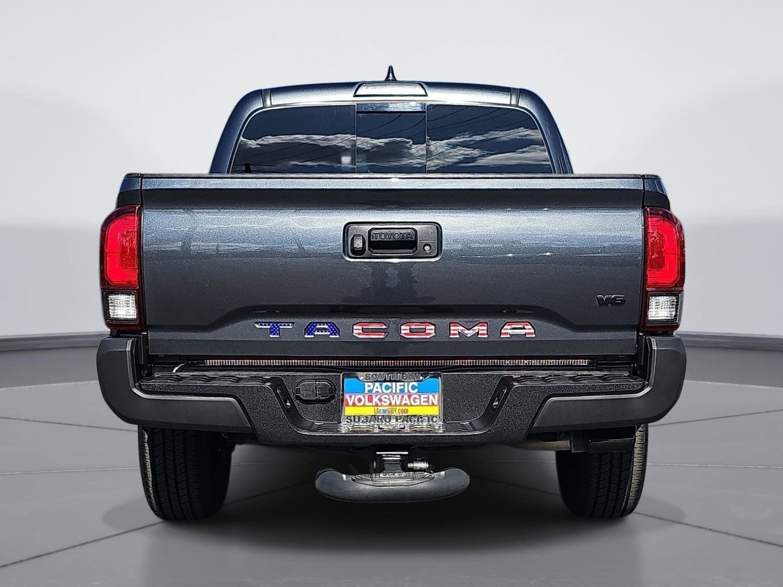 Used 2020 Toyota Tacoma SR5 RWD image 4