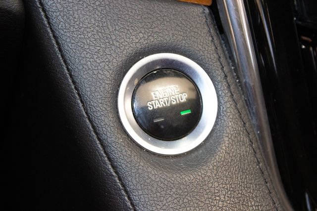 Used 2018 Cadillac Escalade Luxury image 34