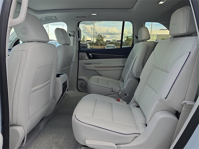 New 2026 Buick Enclave Avenir w/ Super Cruise Package image 16