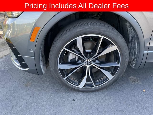 Used 2024 Volkswagen Tiguan SEL R-Line AWD/4WD image 2