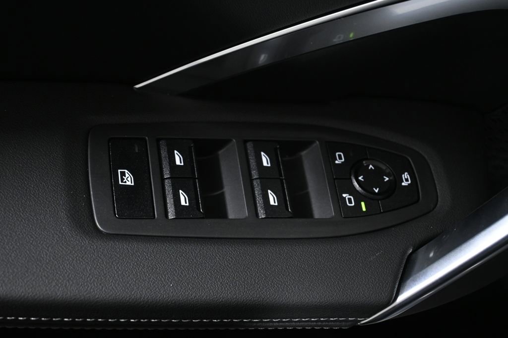 Used 2026 BMW X1 xDrive28i w/ Technology Package image 29