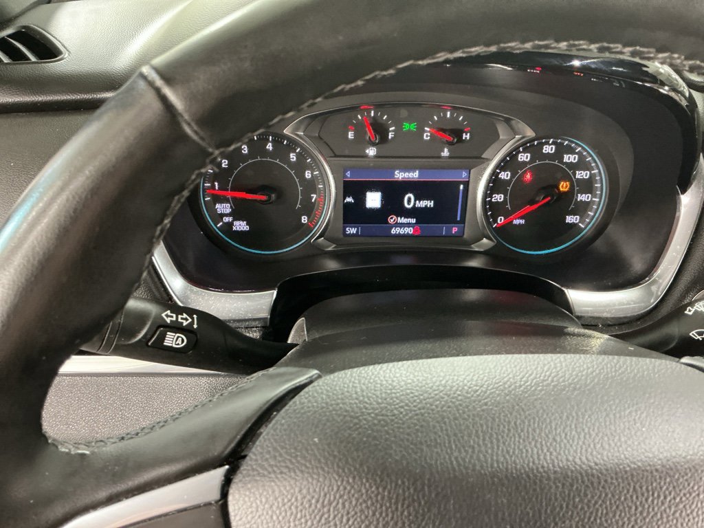 Used 2023 Chevrolet Traverse RS image 10