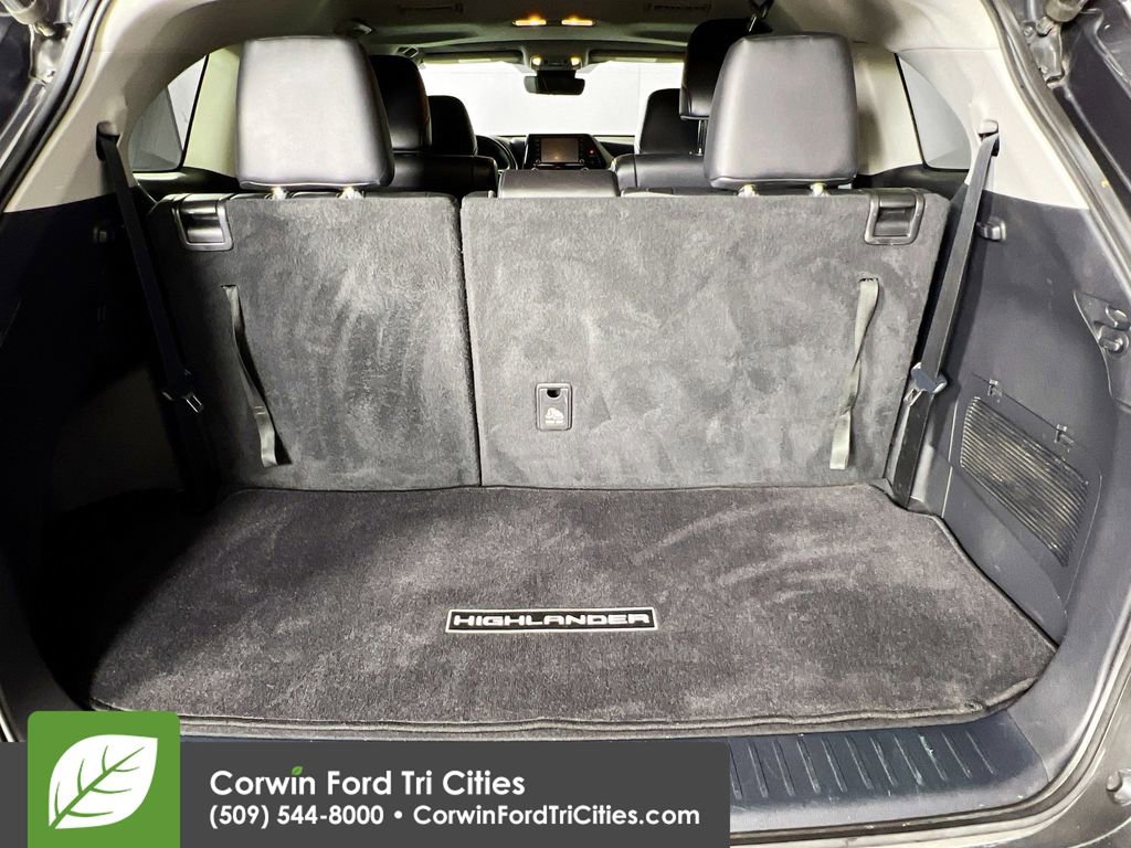 Used 2020 Toyota Highlander XLE AWD/4WD image 15