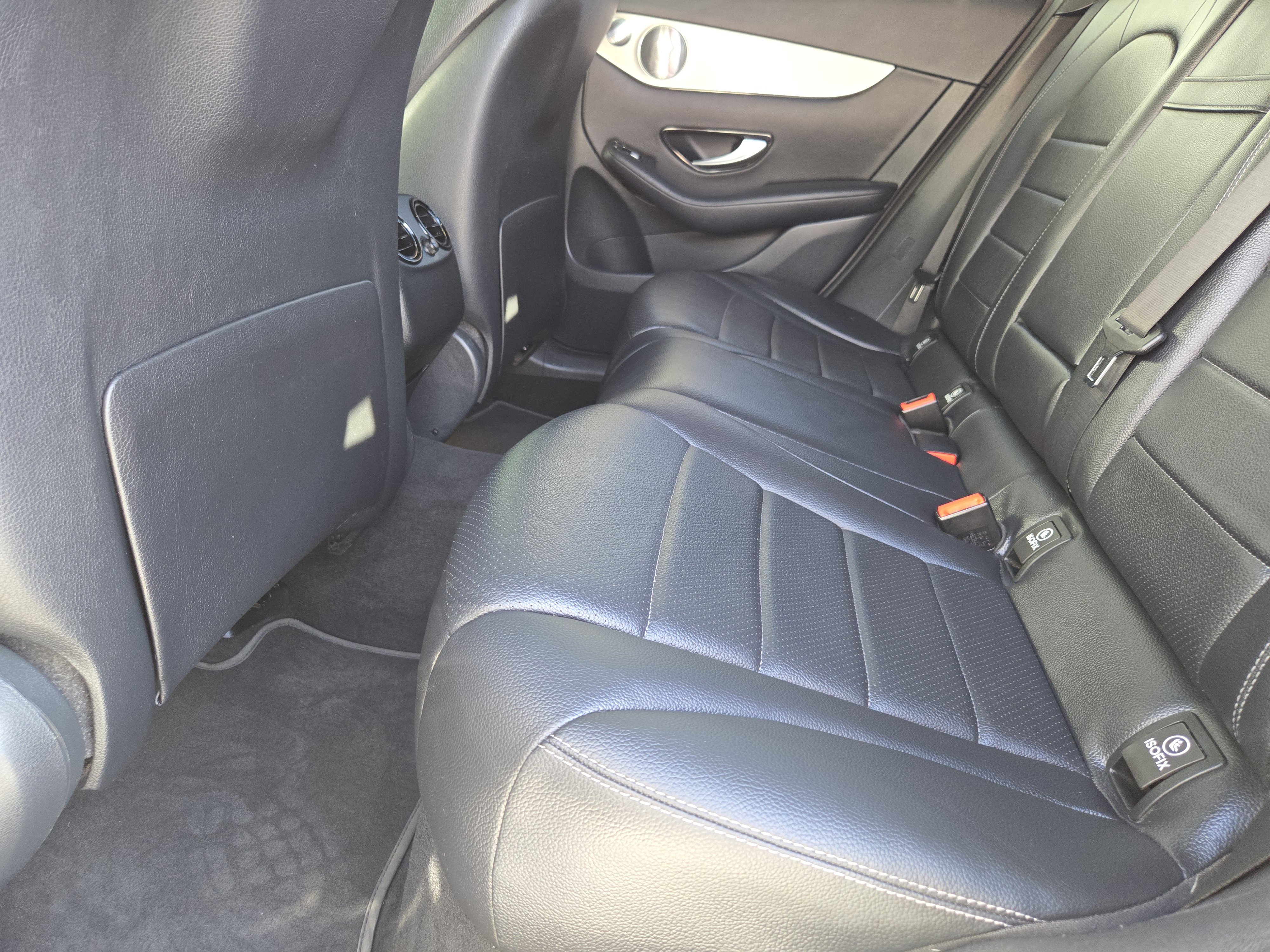 Used 2019 Mercedes-Benz GLC 300 4MATIC Coupe image 31