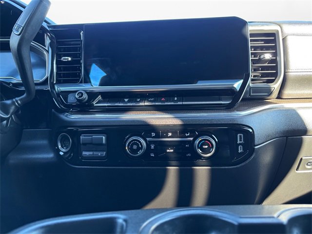 Used 2024 Chevrolet Silverado 3500 LT image 11