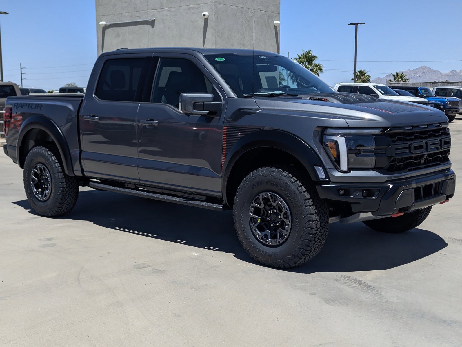 New 2026 Ford F150 Raptor w/ Equipment Group 803A Raptor R