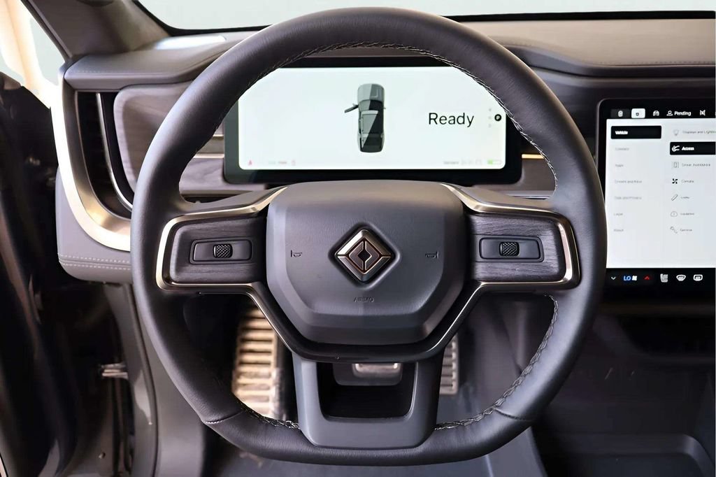 Used 2024 Rivian R1S Adventure AWD/4WD image 14