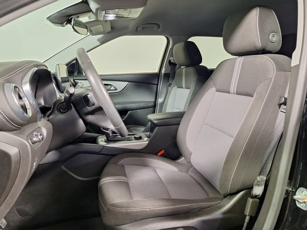 Used 2025 Chevrolet Blazer LT FWD image 21