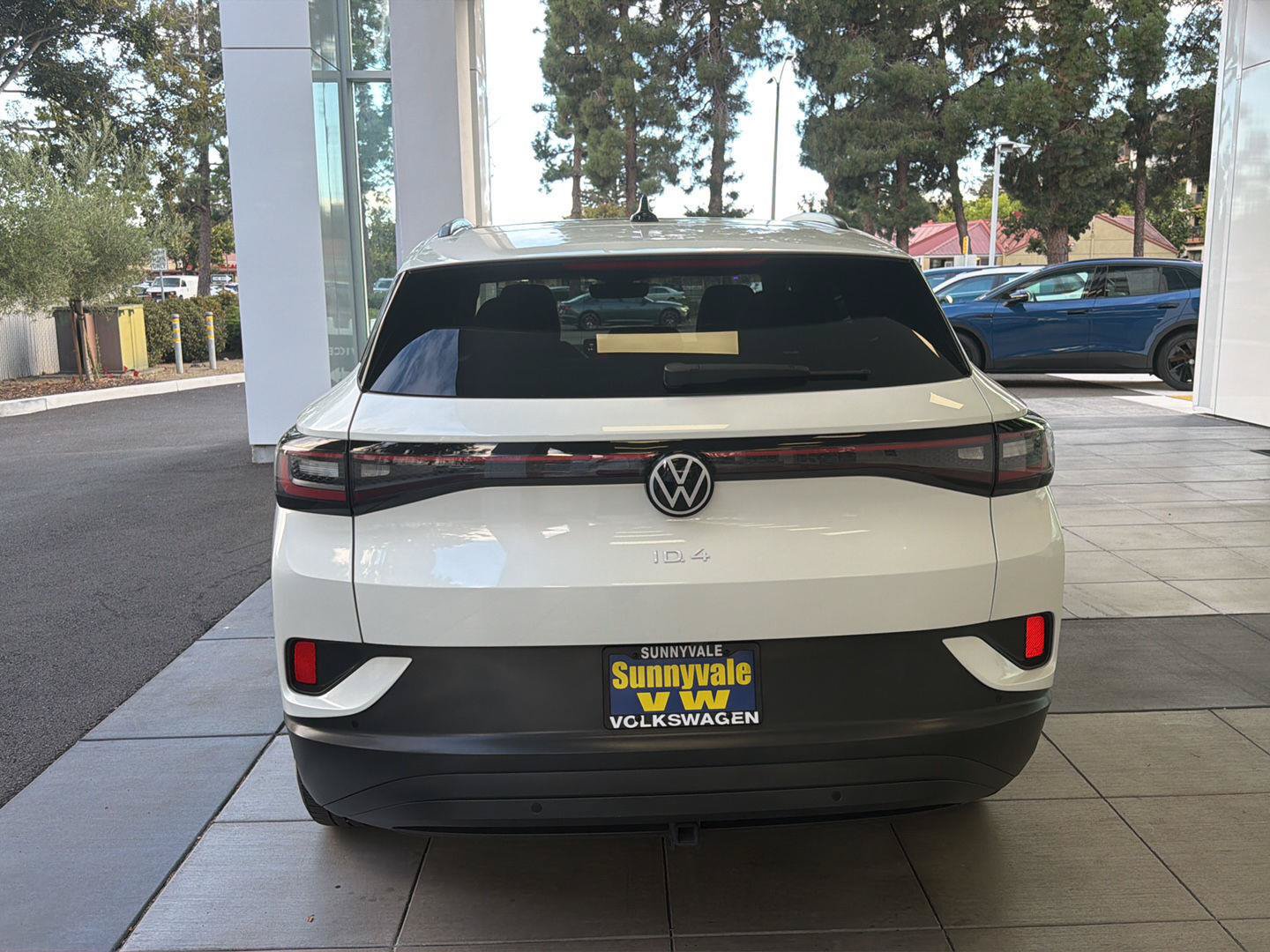 Certified 2023 Volkswagen ID.4 Pro S AWD/4WD image 4
