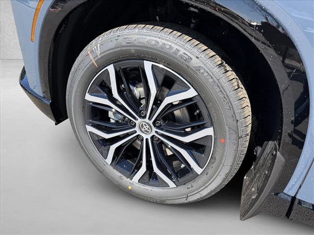 New 2026 Toyota Crown Signia image 16