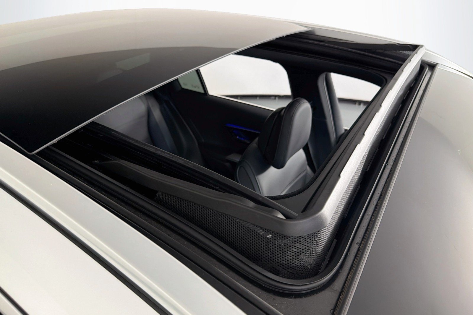 Certified 2026 Mercedes-Benz GLC 300 image 23