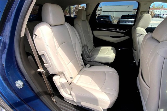 Used 2023 Buick Enclave Essence w/ Experience Buick Package AWD/4WD image 27