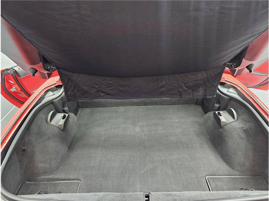 Used 2012 Chevrolet Corvette Grand Sport w/ 3LT Preferred Equipment Group RWD image 11