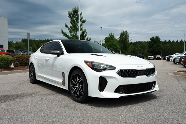 Used 2022 Kia Stinger GT-Line w/ Sun & Sound Package RWD image 3