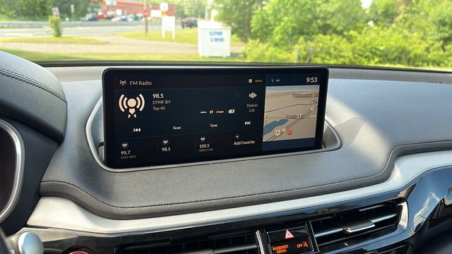 Certified 2023 Acura MDX SH-AWD w/ Technology Package image 17