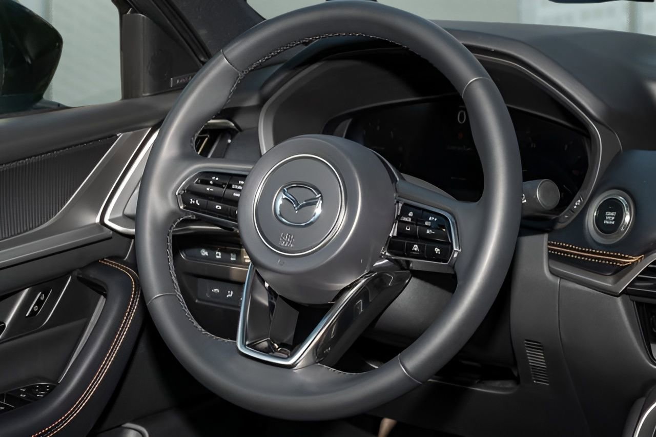 Used 2025 MAZDA CX-70 3.3 Turbo S w/ Premium Package image 21