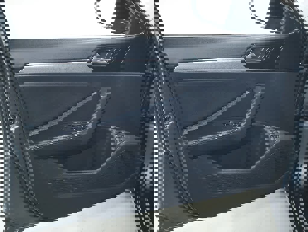 Used 2024 Volkswagen Jetta Sport image 15