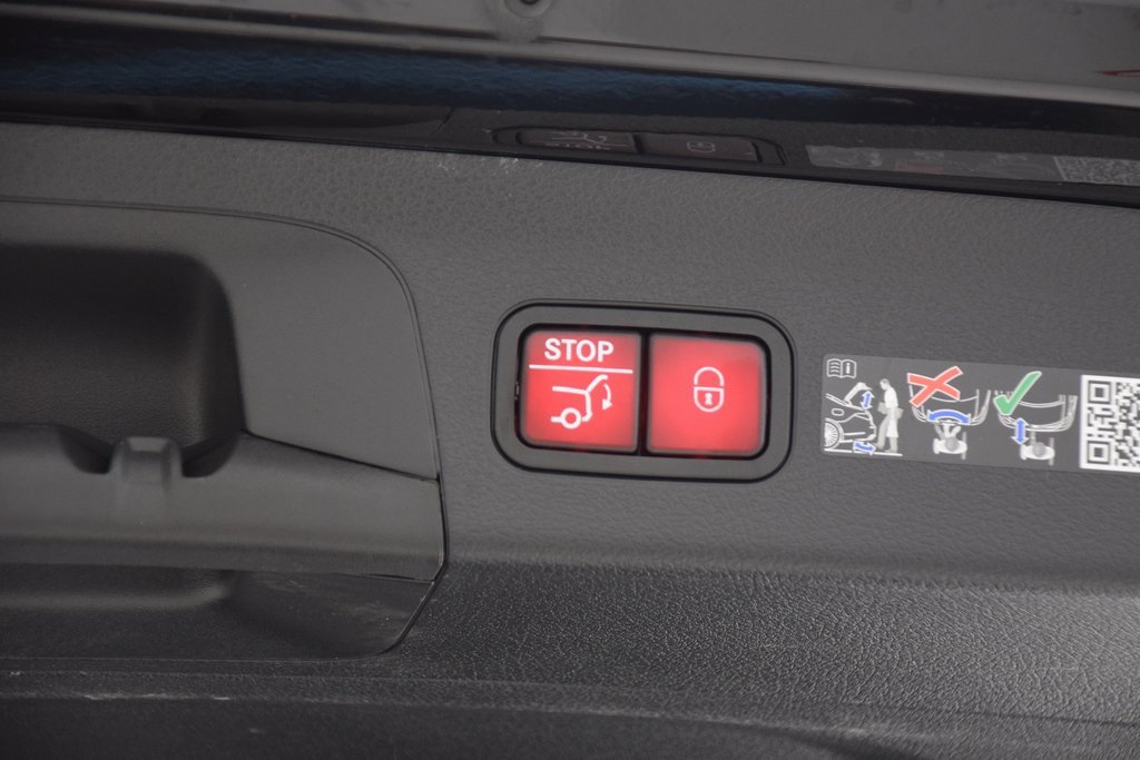 Used 2026 Mercedes-Benz GLS 450 4MATIC image 24