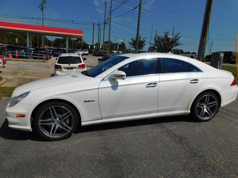 Used 2009 Mercedes-Benz CLS 63 AMG image 2