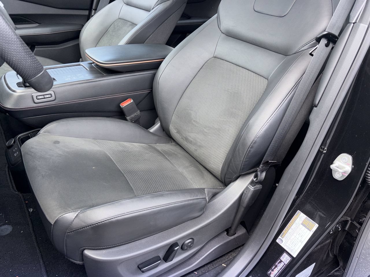 Certified 2024 Nissan Ariya FWD image 19