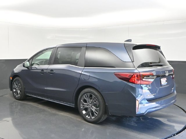 New 2027 Honda Odyssey Touring image 3