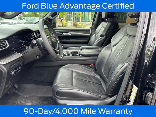 Used 2022 Jeep Wagoneer Series III w/ Premium Group I AWD/4WD image 13