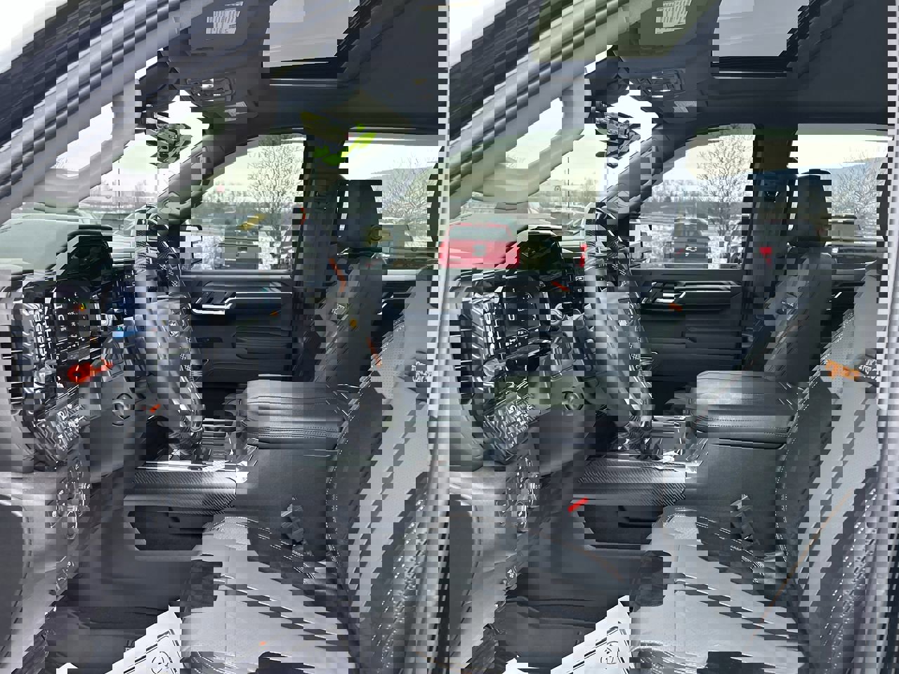 Used 2025 Chevrolet Silverado 1500 LTZ image 20