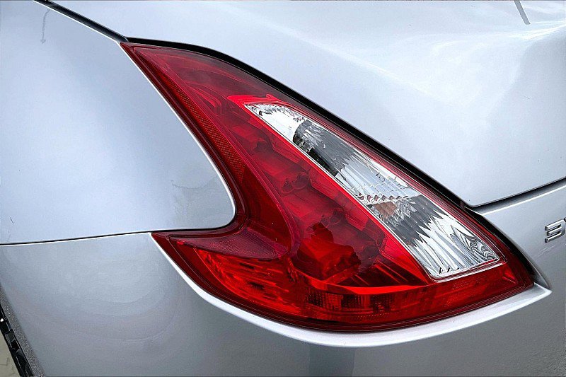 Used 2017 Nissan 370Z Touring image 26