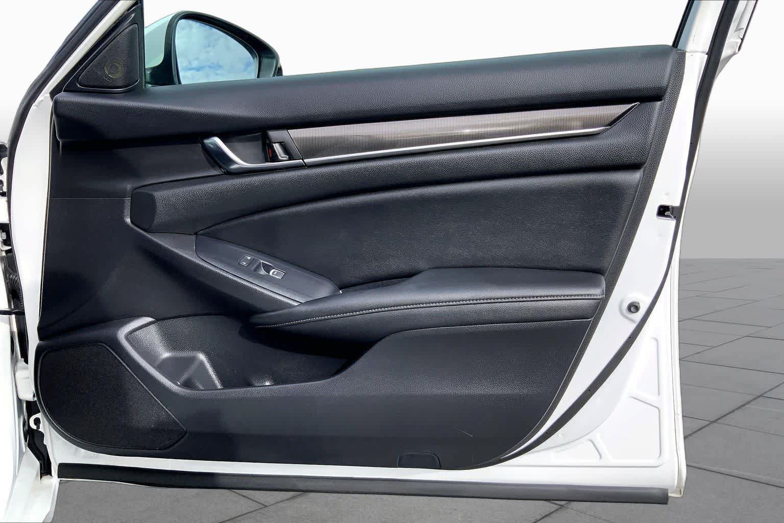 Used 2020 Honda Accord Sport image 26